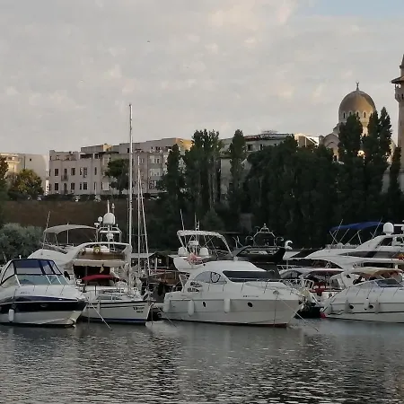 La Eluța Cazino