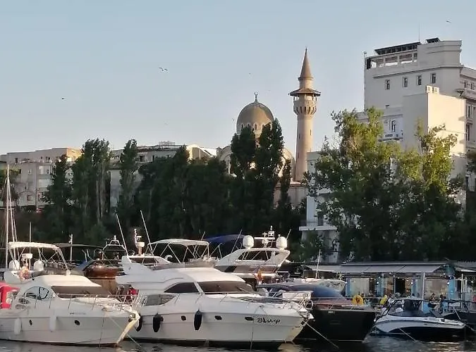 Apartament La Eluța Cazino